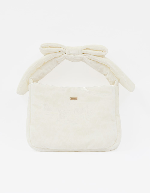 Вид спереди