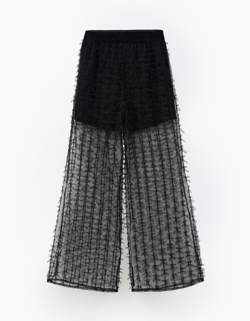 Вид спереди