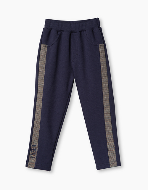 Вид спереди