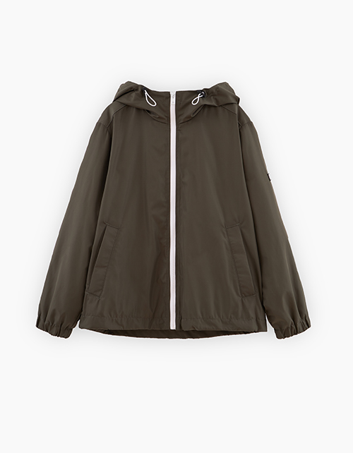 Вид спереди