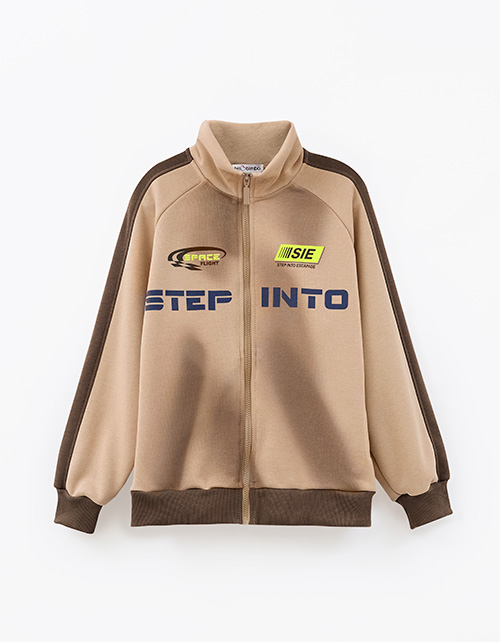 Вид спереди