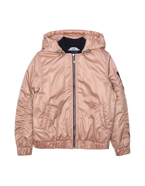 Вид спереди